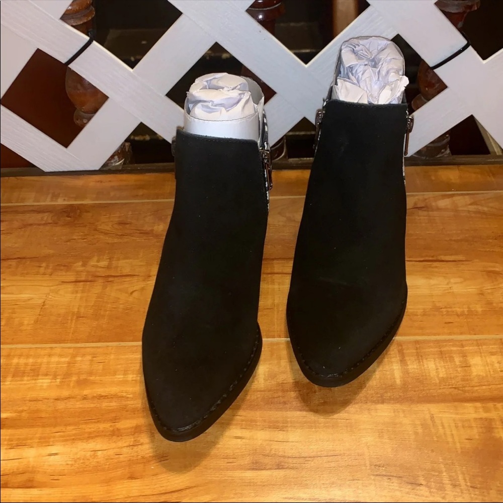 Very Volatile Booties - Picture 2 of 6